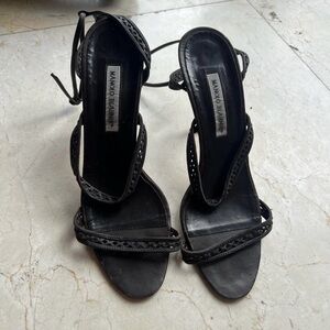 Manolo Blahnik Elegant Brown Heels